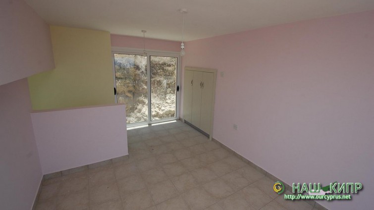Two-room Townhouse on a hillside £37,950 Cyprus. Credit up to 10 years